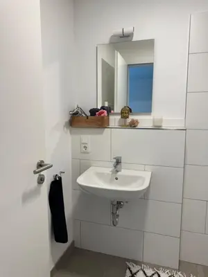 Ein Badezimmer in der Unterkunft Modern Living in Düsseldorf Stil & Nähe zur Altstadt