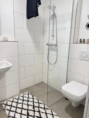 Ein Badezimmer in der Unterkunft Modern Living in Düsseldorf Stil & Nähe zur Altstadt