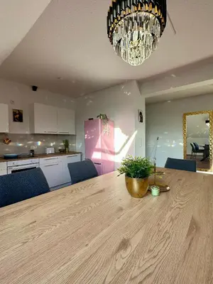 Küche/Küchenzeile in der Unterkunft 148qm Apartment, nähe Düsseldorf, 4 Schlafzimmer, privater Parkplatz