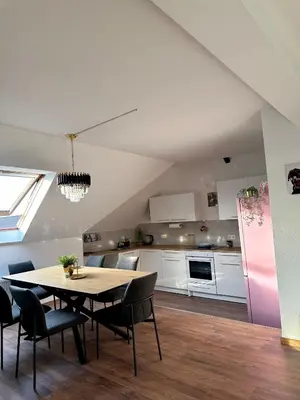 Küche/Küchenzeile in der Unterkunft 148qm Apartment, nähe Düsseldorf, 4 Schlafzimmer, privater Parkplatz