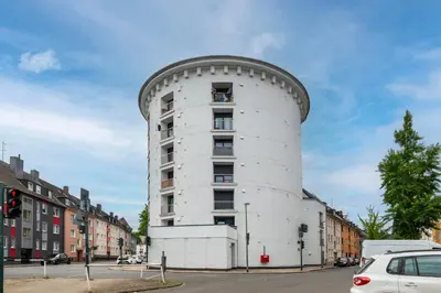 Das Gebäude in dem sich die Ferienwohnung befindet