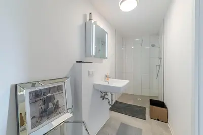 Ein Badezimmer in der Unterkunft Bunker Loft Messe Essen Self Check-in