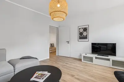 TV/Unterhaltungsangebot in der Unterkunft Groß - modern - nah an Köln- Luxuriöse Wohnung für 8 Personen in Remscheid