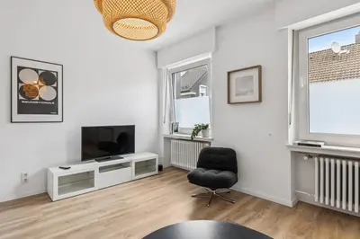 TV/Unterhaltungsangebot in der Unterkunft Groß - modern - nah an Köln- Luxuriöse Wohnung für 8 Personen in Remscheid