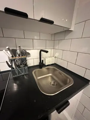 Küche/Küchenzeile in der Unterkunft Apartment Südhöhen - für Geschäfts- Privatreisen mit naher Autobahnanbindung Düsseldorf & Köln
