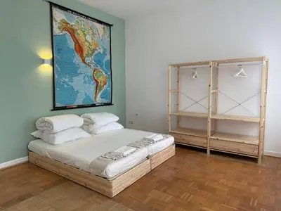 Ein Bett oder Betten in einem Zimmer der Unterkunft Emmas Hostels Duisburg