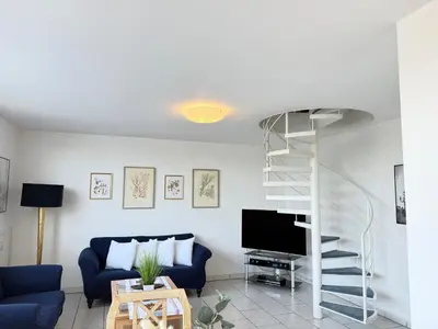 TV/Unterhaltungsangebot in der Unterkunft Citynahe Wohnung über 2 Ebenen mit 2 Balkonen für 1-6 Personen