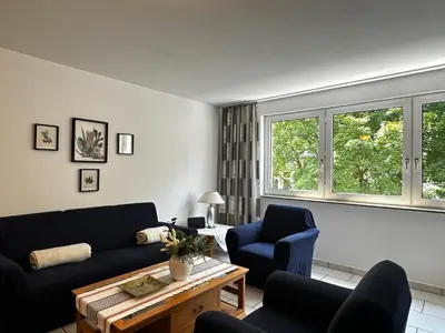 Ein Sitzbereich in der Unterkunft Zentral und ruhig - gut ausgestattete Wohnung mit Balkon für 1-3 Personen