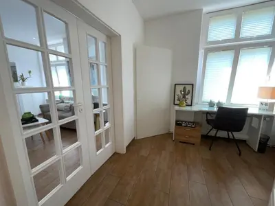 Grundriss der Unterkunft Altbau trifft auf Moderne - neuwertige Komfortwohnung für bis 2 Personen