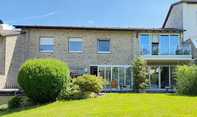 Das Gebäude in dem sich die Ferienwohnung befindet
