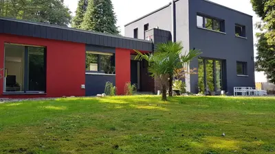 Das Gebäude in dem sich die Ferienwohnung befindet