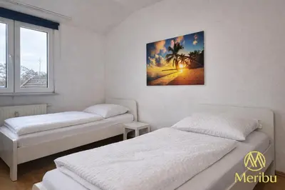 Ein Bett oder Betten in einem Zimmer der Unterkunft Meribu R65 Wohnung für Monteure und Arbeiter