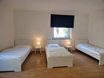 Ein Bett oder Betten in einem Zimmer der Unterkunft Meribu B45 Wohnung für Monteure und Arbeiter