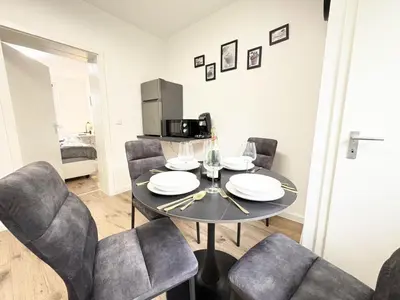 Küche/Küchenzeile in der Unterkunft Essen Stilvolles 2 Zimmer Apartment in City und Messenähe