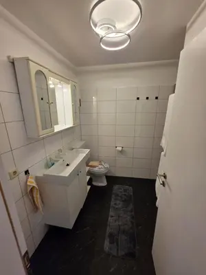 Ein Badezimmer in der Unterkunft Stilvolles City Apartment Iserlohn, möbliert und all-inclusive