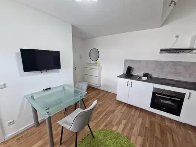 Küche/Küchenzeile in der Unterkunft Wohnung in Ratingen Lintorf