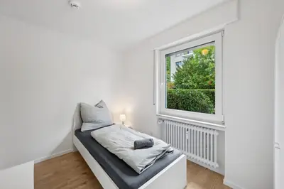 Ein Bett oder Betten in einem Zimmer der Unterkunft Lüdenscheid Stay- Moderne Monteurzimmer