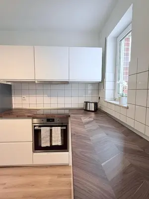 Küche/Küchenzeile in der Unterkunft Neu renoviertes Apartment mit 2 Schlafzimmern, Küche & Waschtrockner - 900 m Zentrum Borken