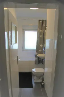 Ein Badezimmer in der Unterkunft Work Inn Rhein Ruhr Appartement