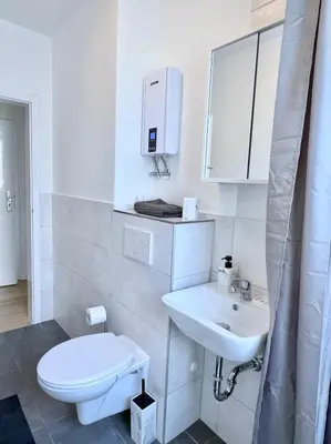 Ein Badezimmer in der Unterkunft Work Inn Rhein Ruhr Appartement