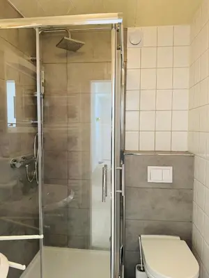 Ein Badezimmer in der Unterkunft Großzügige Wohnung mit großem Wohnzimmer im Zentrum von Hagen