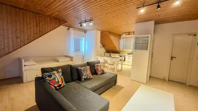 Ein Sitzbereich in der Unterkunft Cozy-Stay III, 2-Room Flat for Vacation & Messe, Düsseldorf, Perfect Connectivity
