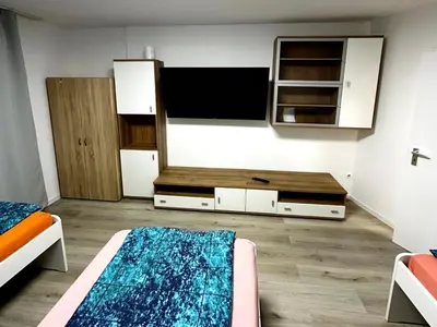 TV/Unterhaltungsangebot in der Unterkunft Modern Apartment with Balcony in Duisburg