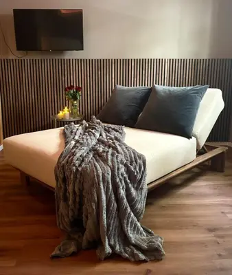 Ein Bett oder Betten in einem Zimmer der Unterkunft My happy place - Apartment mit Sauna & Whirlpool