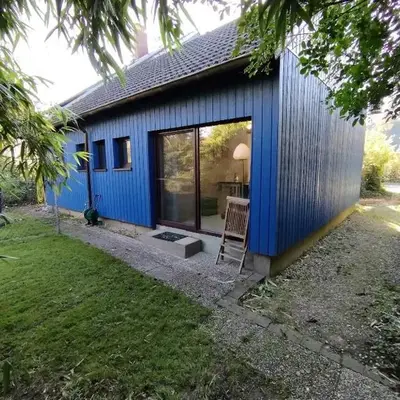 Blaues Haus - kleinere Doppelhaushälfte in Stadtkernnähe mit traumhaftem Bad und Küche