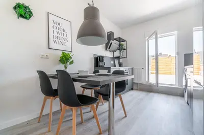 Küche/Küchenzeile in der Unterkunft Workers Home W136 l 2 Schlafzimmer für 4 Personen