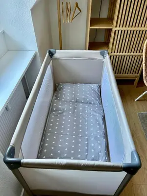 Ein Bett oder Betten in einem Zimmer der Unterkunft Deluxe! 15min Messe & Uniklinik, Arbeitsplatz, Boxspring