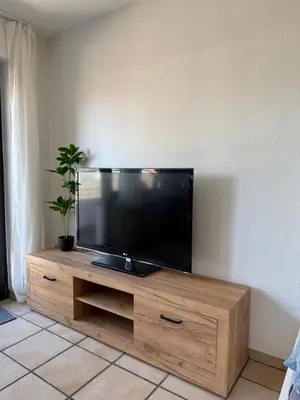 TV/Unterhaltungsangebot in der Unterkunft Monteurwohnung mit Balkon und Parkplatz