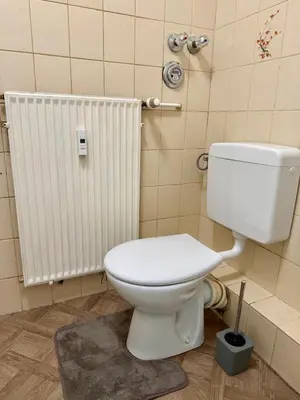 Ein Badezimmer in der Unterkunft Monteurwohnung mit Balkon und Parkplatz