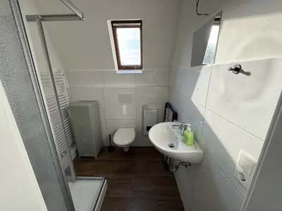 Ein Badezimmer in der Unterkunft Cheap apartment in Solingen near Wuppertal
