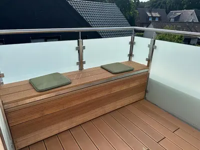 Ein Balkon oder eine Terrasse in der Unterkunft Neubau FeWo in Haltern am See
