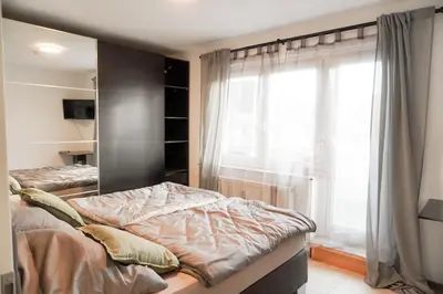 Ein Bett oder Betten in einem Zimmer der Unterkunft M House Do City Privatzimmer mit Balkon & Self Check-in