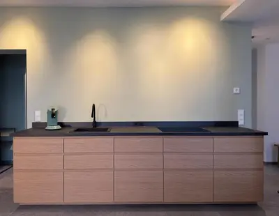 Küche/Küchenzeile in der Unterkunft NOOQA Duisburg - Living Collection - Parkplatz, Smart TV, Küche, voll ausgestattet