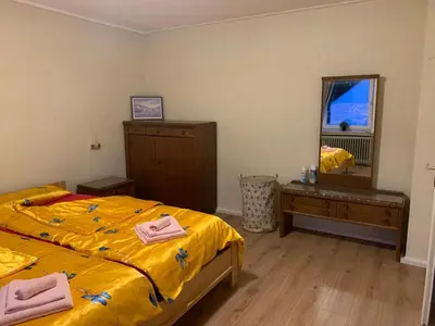 Ein Bett oder Betten in einem Zimmer der Unterkunft Fair House Near Düsseldorf- 5 Bedrooms, Garden, Terrace Parking