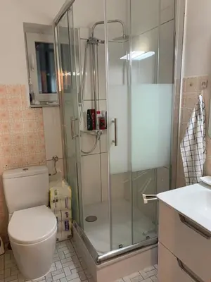 Ein Badezimmer in der Unterkunft Fair House Near Düsseldorf- 5 Bedrooms, Garden, Terrace Parking