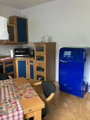 Küche/Küchenzeile in der Unterkunft Premium Ruhiges ganzes Apartment 90 m 2 Schlafzimmer große Küche Wohnzimmer