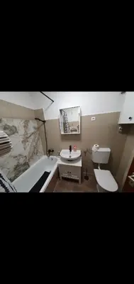 Ein Badezimmer in der Unterkunft Zentral Duisburg Neudorf 3