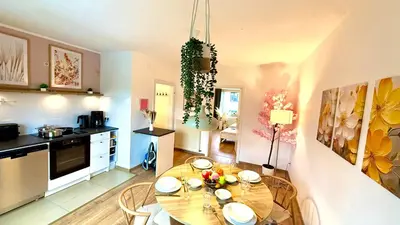 Küche/Küchenzeile in der Unterkunft Urban Bloom Retreat - Rüttenscheid, Zentrum, Messe