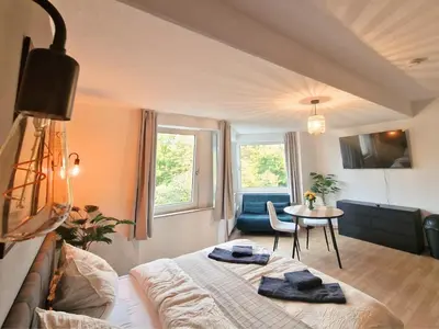 Ein Sitzbereich in der Unterkunft Barrier-Free Studio Near Messe