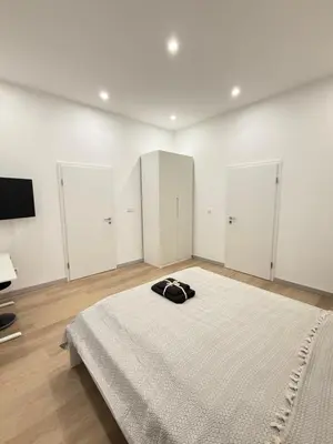 TV/Unterhaltungsangebot in der Unterkunft Exklusives City-Zimmer, Gemeinschaftsbad und Küche