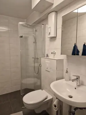 Ein Badezimmer in der Unterkunft Linda's Appartement