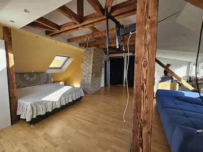 Grundriss der Unterkunft Stylish top floor apartment with garden view