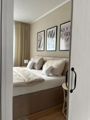 Ein Bett oder Betten in einem Zimmer der Unterkunft Gemütliche, zentrale Wohnung nahe Uni & Düsseldorf