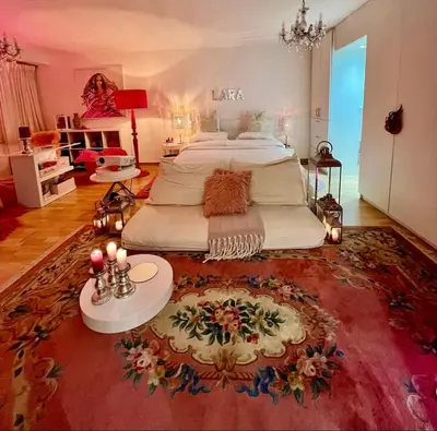 Ein Bett oder Betten in einem Zimmer der Unterkunft Charmante Suite im Untergeschoss