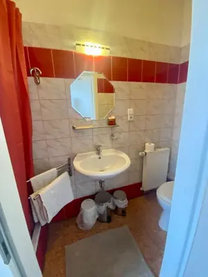 Ein Badezimmer in der Unterkunft Hotel An der Lantert