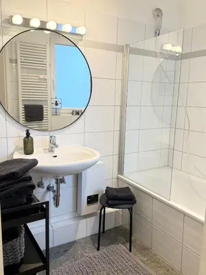 Ein Badezimmer in der Unterkunft Helle Altbauperle zwischen Köln & Düsseldorf